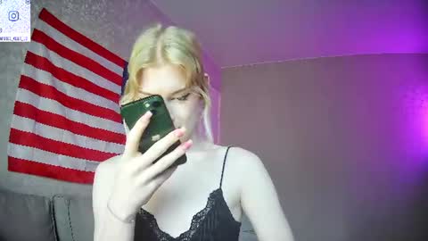 soska_albinosk online show from July 31, 9:30 am
