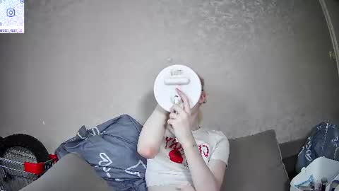 soska_albinosk online show from August 7, 8:16 am