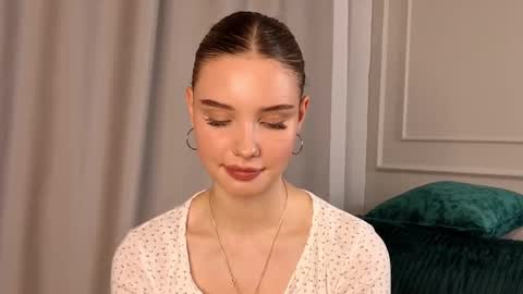 sylene online show from November 27, 3:36 pm