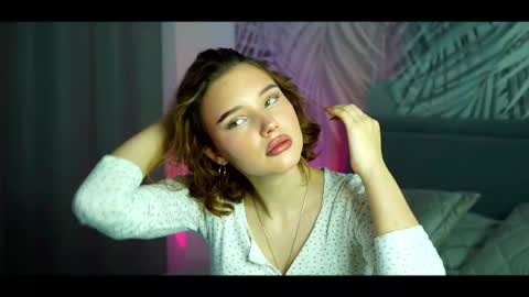 sylene online show from December 2, 3:18 pm