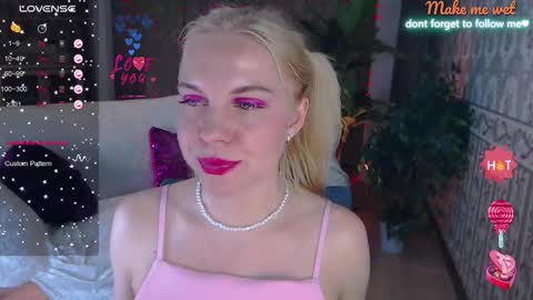 Snapshot of soul_liza chatting on October 9, 5:05 am Lisa online show from October 9, 5:05 am
