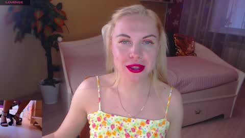 Snapshot of soul_liza chatting on October 14, 3:51 am Lisa online show from October 14, 3:51 am
