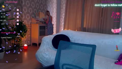Lisa online show from April 27, 3:15 am