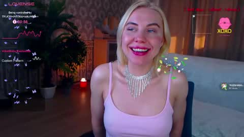 Snapshot of soul_liza chatting on May 15, 2:07 am Lisa online show from May 15, 2:07 am