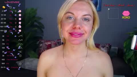 Snapshot of soul_liza chatting on June 22, 2:35 am Lisa online show from June 22, 2:35 am