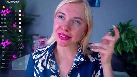 Snapshot of soul_liza chatting on July 25, 4:21 am Lisa online show from July 25, 4:21 am