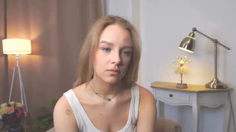 Anna online show from February 5, 1:05 pm