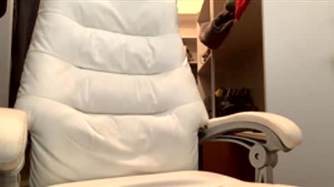 Snapshot of soulsucker28 chatting on November 29, 4:26 am soulsucker28 online show from November 29, 4:26 am