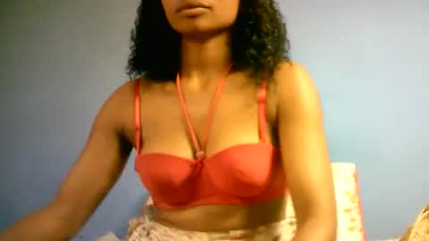 sourayaa online show from March 19, 9:02 am