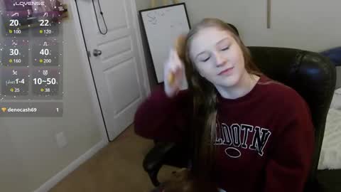 Snapshot of southerbunny chatting on December 19, 11:50 am Bunnydathug online show from December 19, 11:50 am