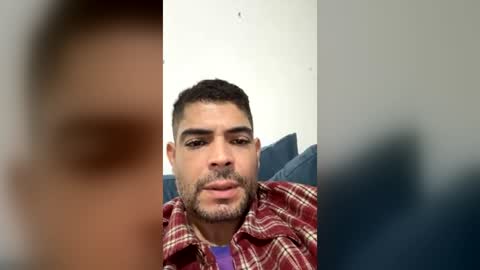 Snapshot of souzaflaviomota chatting on June 15, 7:38 pm souzaflaviomota online show from June 15, 7:38 pm