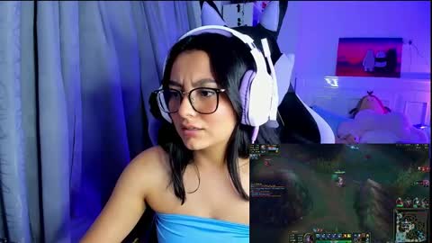 Lili online show from December 28, 11:37 pm