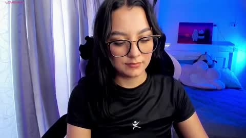 Lili online show from January 17, 9:50 pm