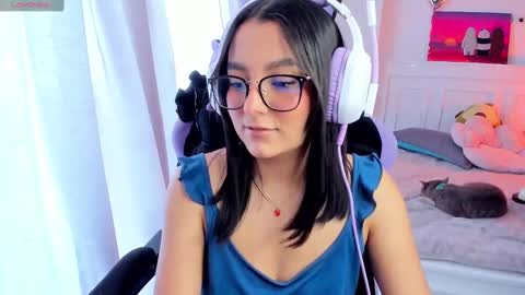 Lili online show from February 5, 8:14 pm