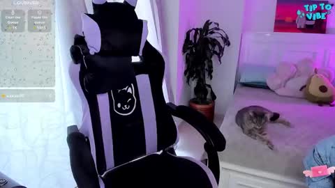 Lili online show from February 23, 9:48 pm