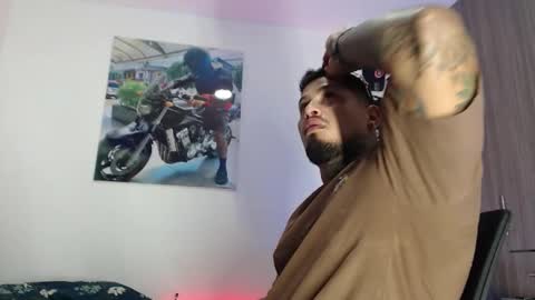 soy_apolo online show from September 23, 4:32 pm