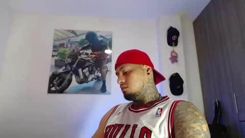 Snapshot of soy_apolo chatting on June 1, 5:47 pm soy_apolo online show from June 1, 5:47 pm
