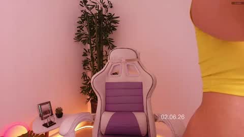 Snapshot of soy_mariana_ chatting on June 3, 2:03 am M A R I A N A online show from June 3, 2:03 am