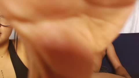 Yesi online show from November 11, 4:56 am