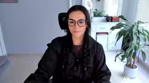 Snapshot of soyabby_ chatting on January 14, 9:41 pm Luisa online show from January 14, 9:41 pm