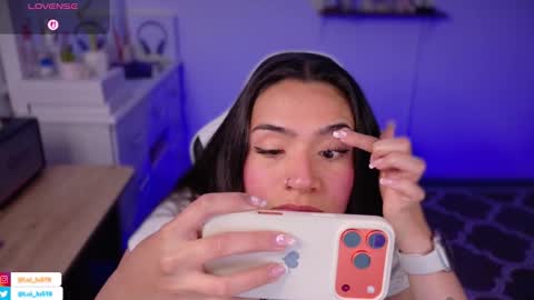 Snapshot of soyabby_ chatting on November 14, 11:46 pm Luisa online show from November 14, 11:46 pm