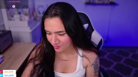 Snapshot of soyabby_ chatting on December 4, 2:54 am Luisa online show from December 4, 2:54 am