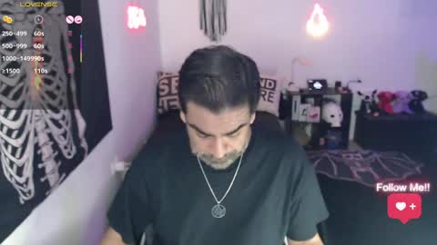 Snapshot of soyelcarlitos chatting on May 30, 4:09 am El Carlitos online show from May 30, 4:09 am