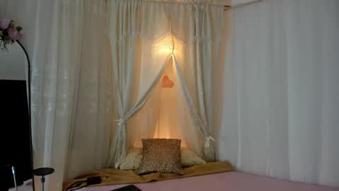      25  online show from September 15, 11:49 pm