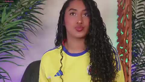 Snapshot of soyjuliana19 chatting on June 27, 1:50 pm Juliana online show from June 27, 1:50 pm
