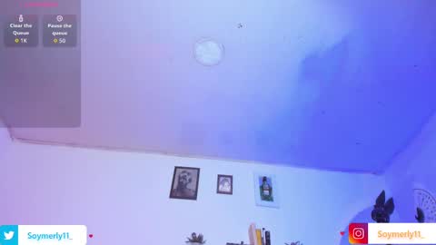 Independent Model Merly online show from November 13, 6:23 am