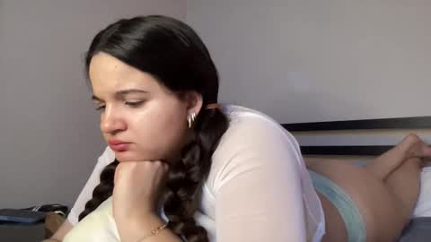 Soyoceanne online show from March 14, 9:31 pm