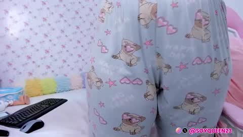 Snapshot of soyqeen chatting on February 4, 4:51 am SoyQueen online show from February 4, 4:51 am