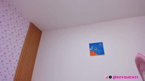 Snapshot of soyqeen chatting on February 14, 4:20 am SoyQueen online show from February 14, 4:20 am