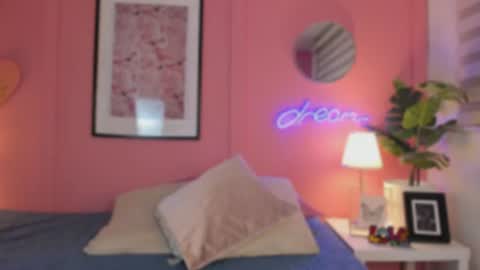 Snapshot of soysaraa_ chatting on June 9, 5:19 am Aleja online show from June 9, 5:19 am