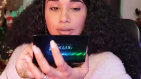 Snapshot of soytropicalfruit chatting on December 27, 5:09 am You want to talk to me more personal follow me in My Channel VIP 50 the discount online show from December 27, 5:09 am