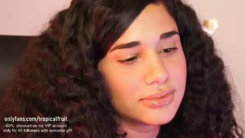 Snapshot of soytropicalfruit chatting on February 21, 10:15 pm You want to talk to me more personal follow me in My Channel VIP 50 the discount online show from February 21, 10:15 pm