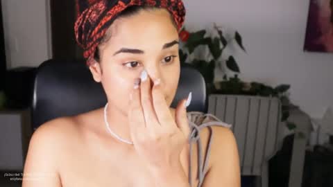 Snapshot of soytropicalfruit chatting on September 18, 10:28 am You want to talk to me more personal follow me in My Channel VIP 50 the discount online show from September 18, 10:28 am