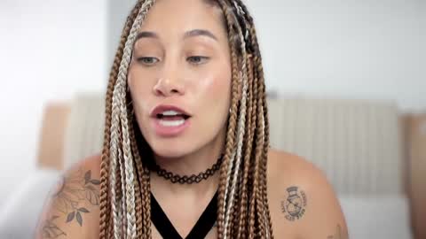 Snapshot of soytulu_ chatting on January 18, 6:10 pm brisa  s online show from January 18, 6:10 pm