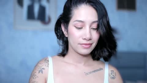 Snapshot of soytulu_ chatting on October 21, 12:00 am brisa  s online show from October 21, 12:00 am