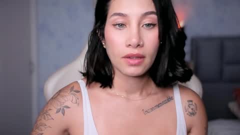 Snapshot of soytulu_ chatting on November 6, 3:35 pm brisa s online show from November 6, 3:35 pm