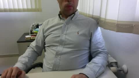 Snapshot of spa_eng chatting on January 8, 9:22 am SPA ENG online show from January 8, 9:22 am