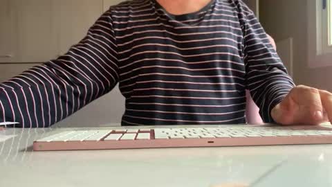 Snapshot of spa_eng chatting on February 1, 8:35 am SPA ENG online show from February 1, 8:35 am