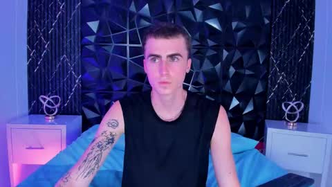 spaceboy_1 online show from February 17, 11:55 pm