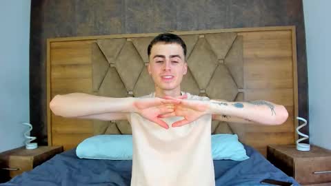 spaceboy_1 online show from March 6, 4:42 am