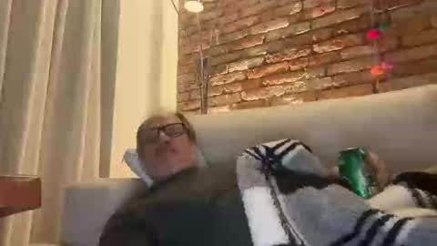 Snapshot of spanishcheerfulprincess chatting on November 24, 12:43 am spanishcheerfulprincess online show from November 24, 12:43 am