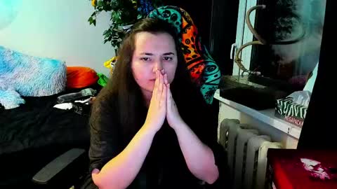 Snapshot of spanking_girls chatting on May 19, 12:05 am Evgenia online show from May 19, 12:05 am