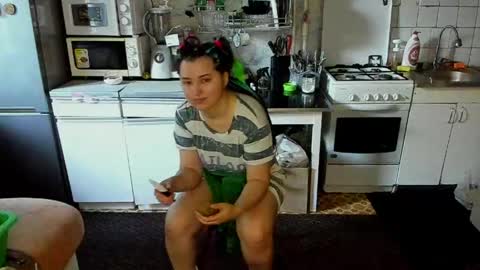 Snapshot of spanking_girls chatting on May 26, 5:25 am Evgenia online show from May 26, 5:25 am