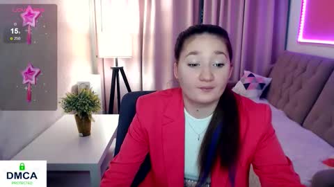 Snapshot of sparkling_starlet67 chatting on March 6, 9:28 am Ilona online show from March 6, 9:28 am