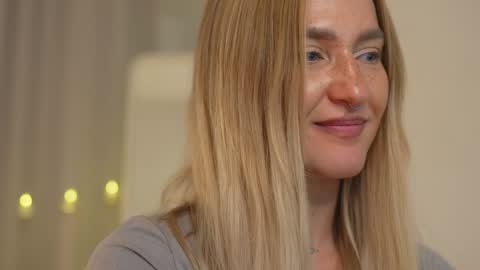 Snapshot of sparks__daisy chatting on December 29, 5:54 pm DAISY online show from December 29, 5:54 pm