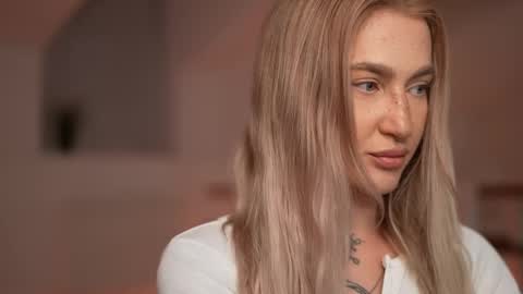 Snapshot of sparks__daisy chatting on February 15, 3:39 pm DAISY online show from February 15, 3:39 pm